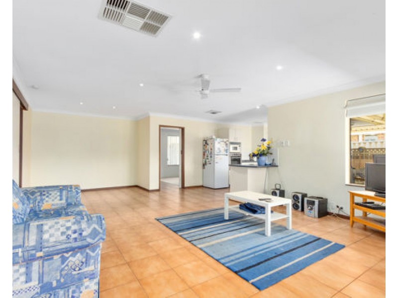 45 Moondarra Circle, South Lake WA 6164