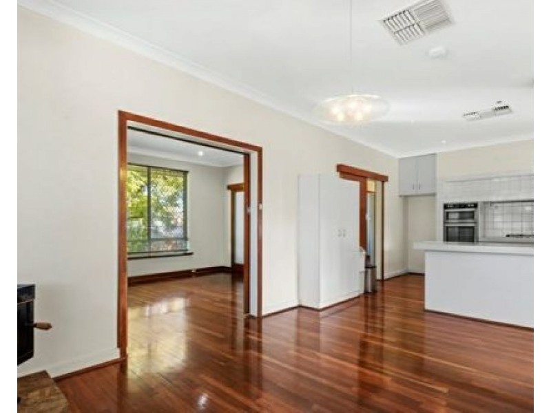 145 Manning Road, Bentley WA 6102