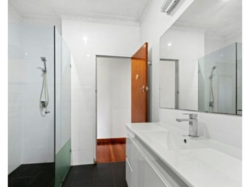 145 Manning Road, Bentley WA 6102