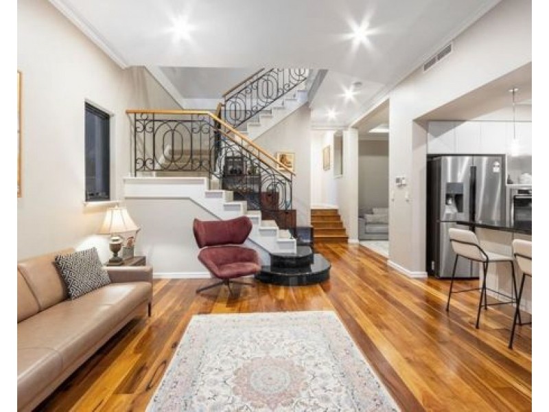 18A Kemp Rd, Mount Pleasant WA 6153