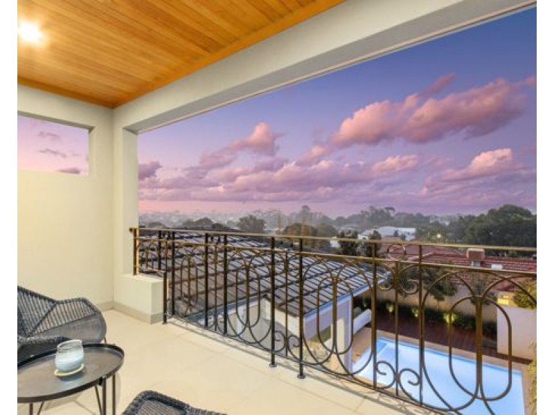 18A Kemp Rd, Mount Pleasant WA 6153