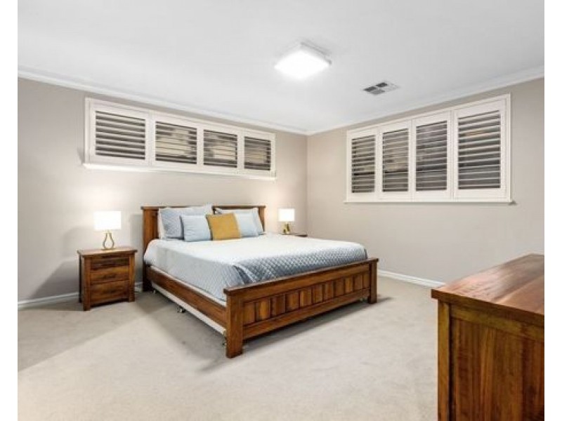 18A Kemp Rd, Mount Pleasant WA 6153