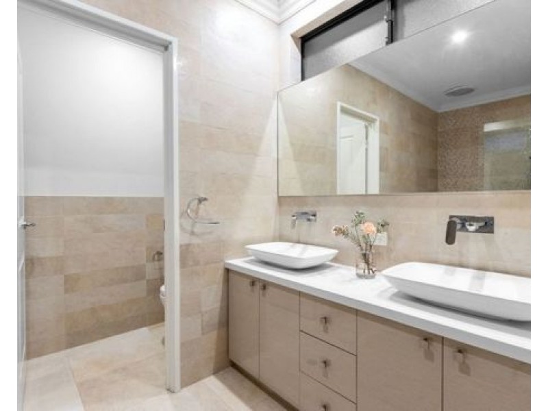 18A Kemp Rd, Mount Pleasant WA 6153