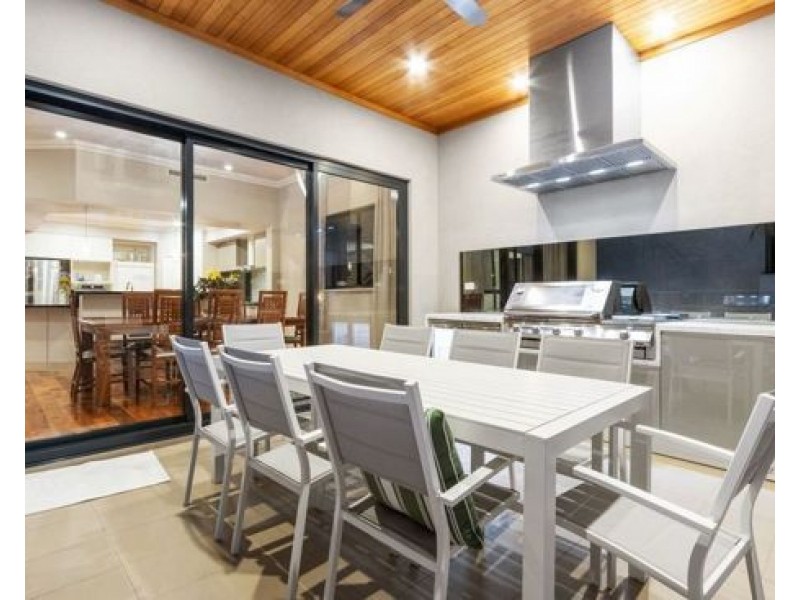 18A Kemp Rd, Mount Pleasant WA 6153