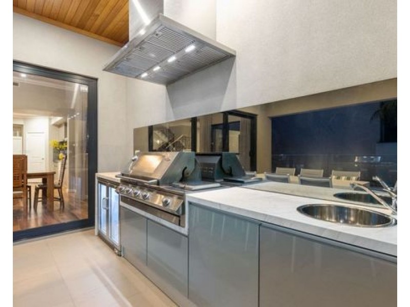 18A Kemp Rd, Mount Pleasant WA 6153