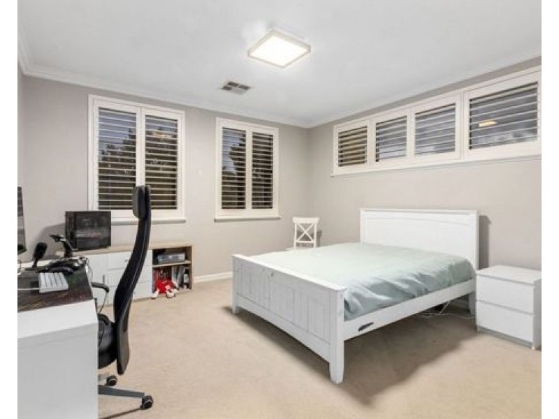 18A Kemp Rd, Mount Pleasant WA 6153