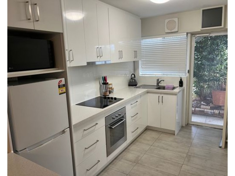 U2/142 Watkins Street, White Gum Valley WA 6162