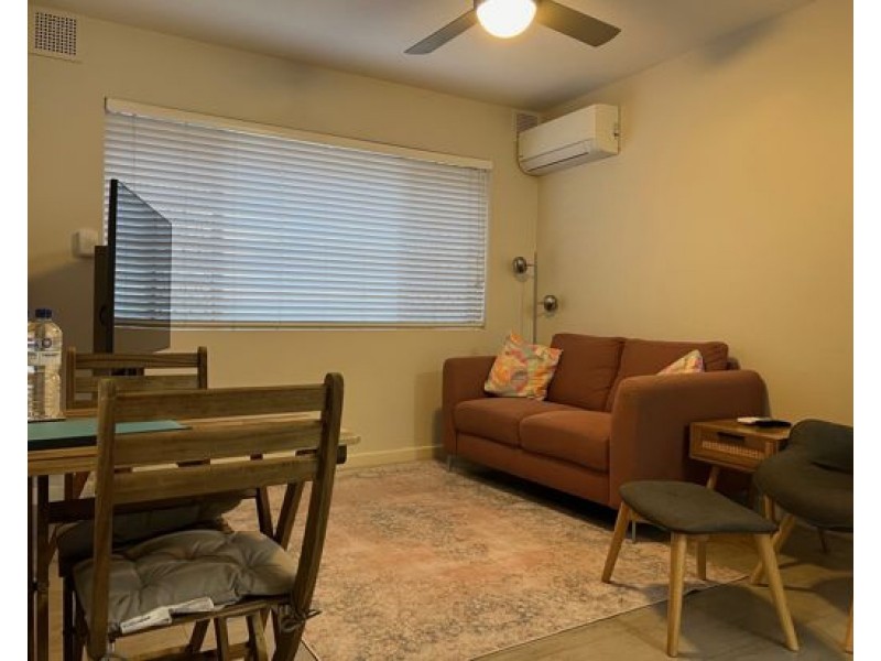 U2/142 Watkins Street, White Gum Valley WA 6162