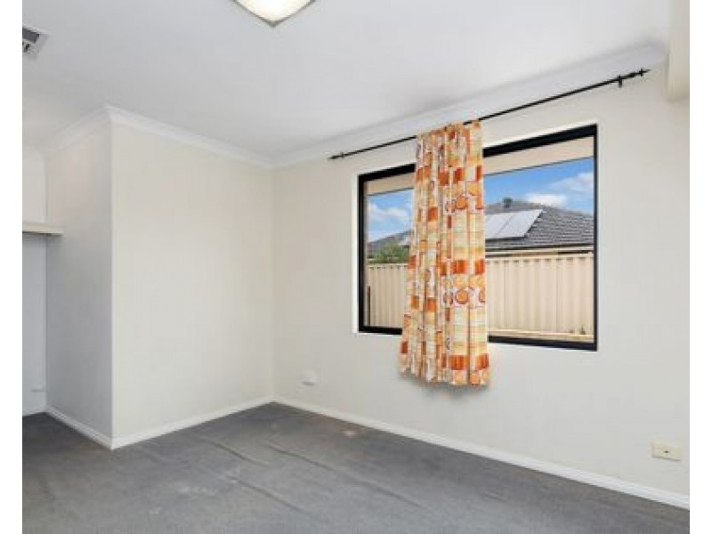 99 Aurora Drive, Atwell WA 6164