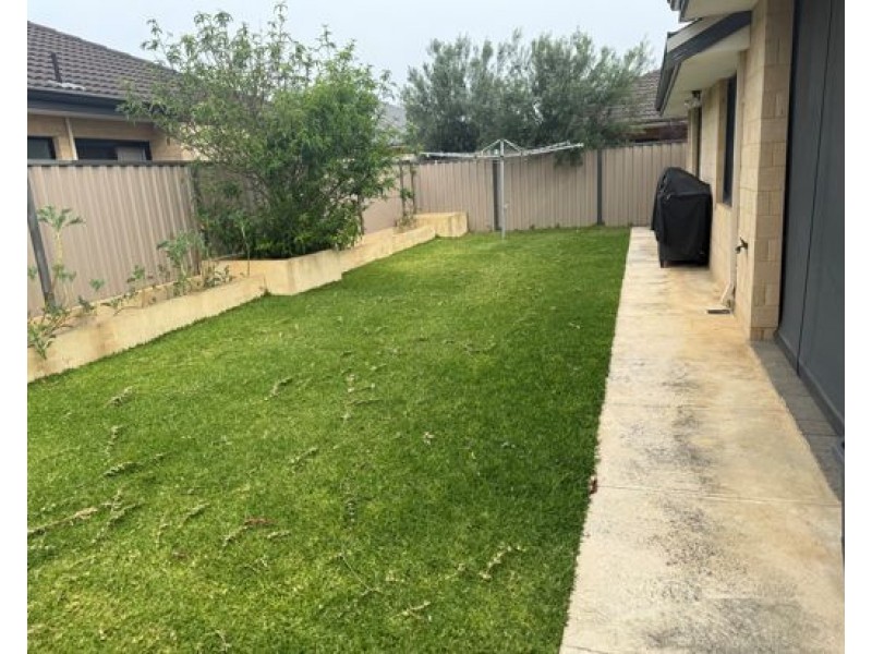 12 Cardacut Way, Southern River WA 6110