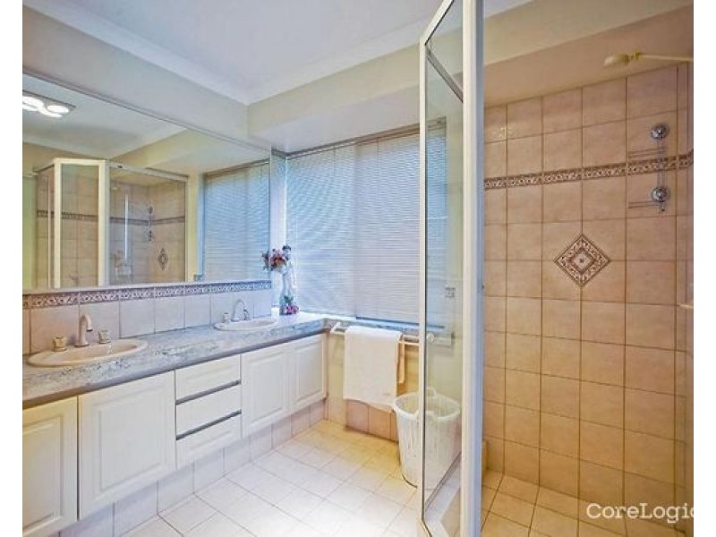 42 Fairbairn Road, Coogee WA 6166