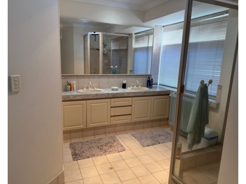 42 Fairbairn Road, Coogee WA 6166