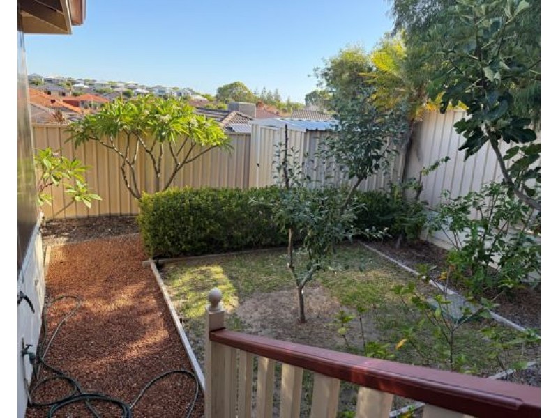 42 Fairbairn Road, Coogee WA 6166