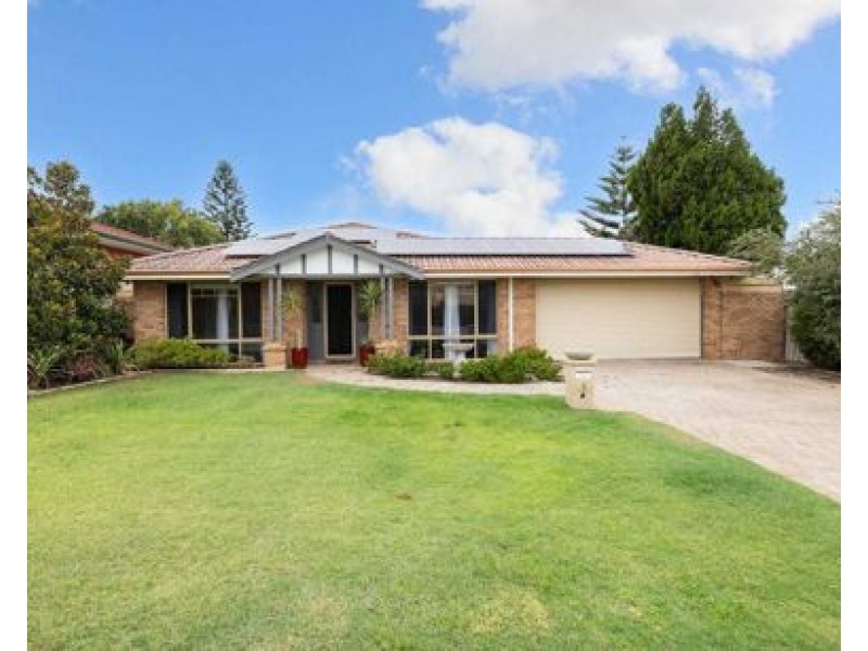 8 Lavalle Rise, South Lake WA 6164