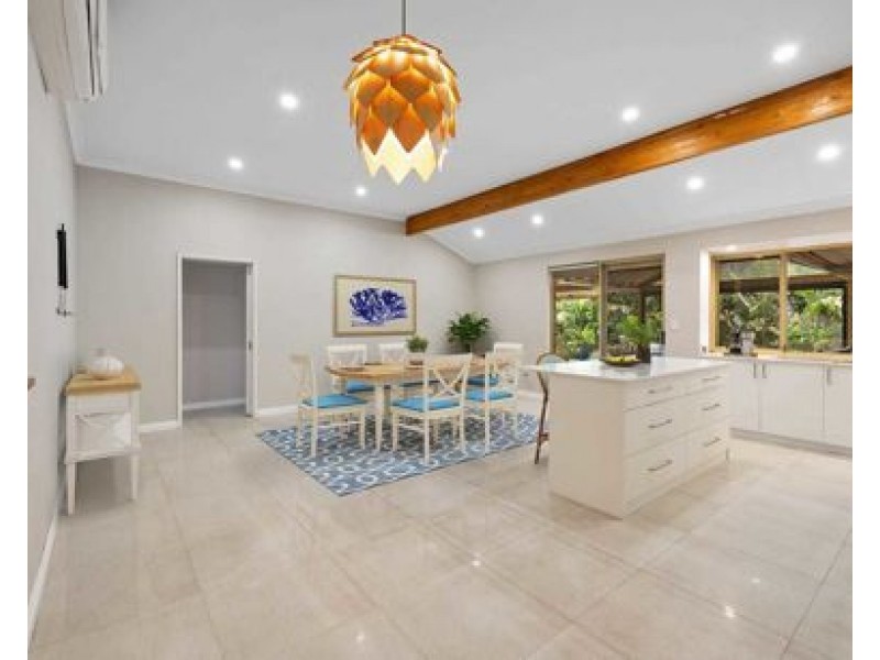 8 Lavalle Rise, South Lake WA 6164