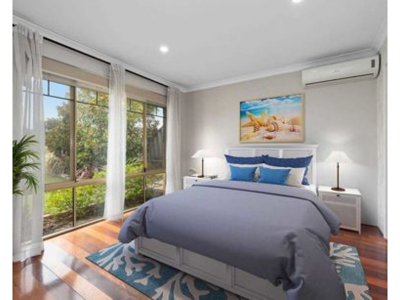 8 Lavalle Rise, South Lake WA 6164