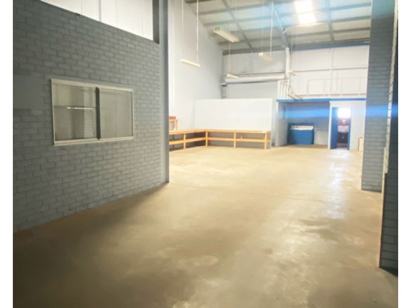 U2/3 Jarvis St, O’connor WA 6163