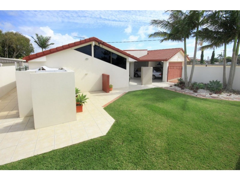 10 Rosella Street, Buddina QLD 4575