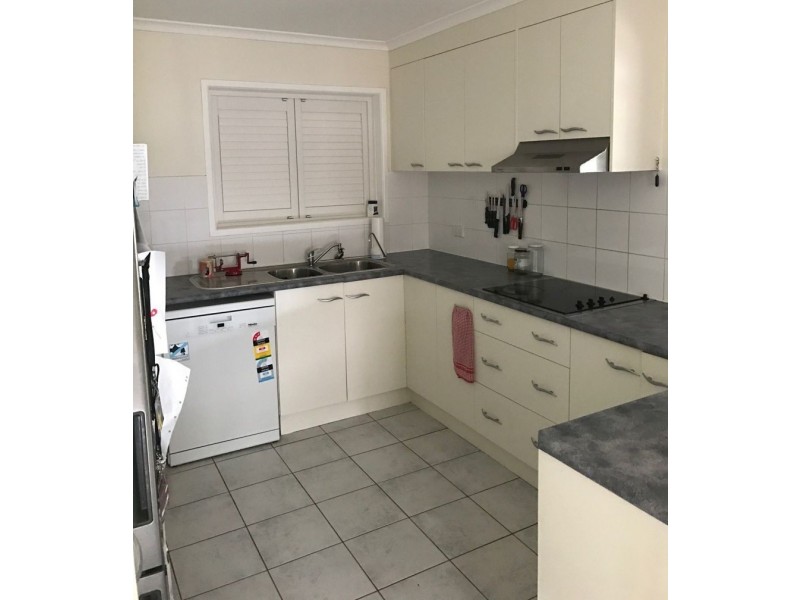 50 Buna Street, Maroochydore QLD 4558