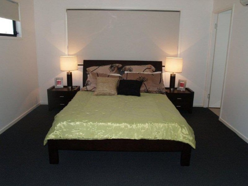 2/10 Lamatia Drive, Mountain Creek QLD 4557