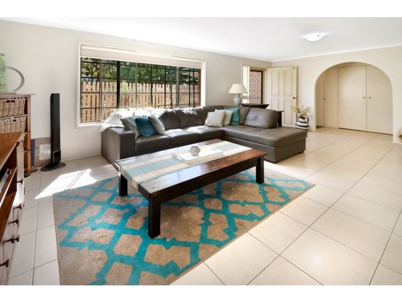 7 Jinang Street, Warana QLD 4575