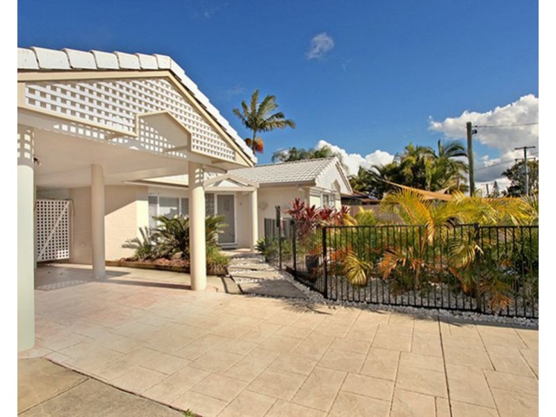 8 Alloota Street, Wurtulla QLD 4575