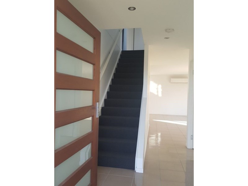 1/10 Lamatia Drive, Mountain Creek QLD 4557