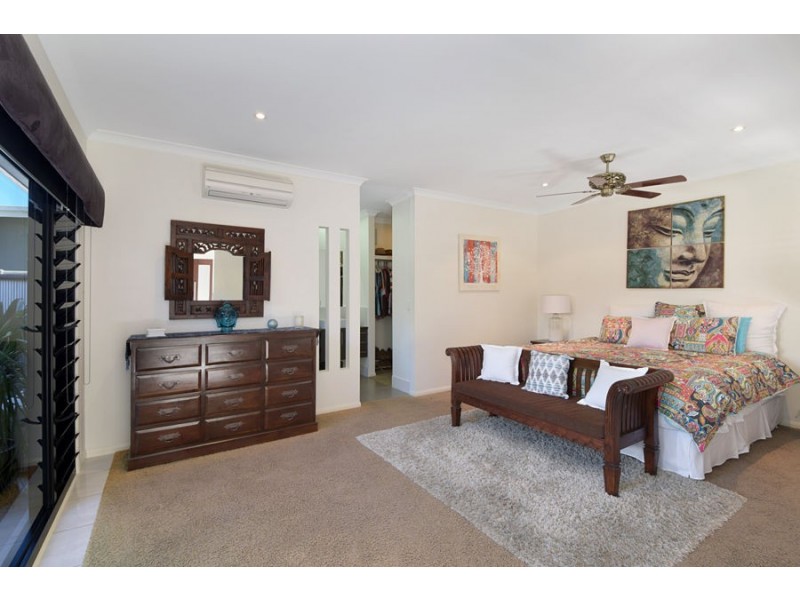 10 Jersey Place, Kawana Island QLD 4575