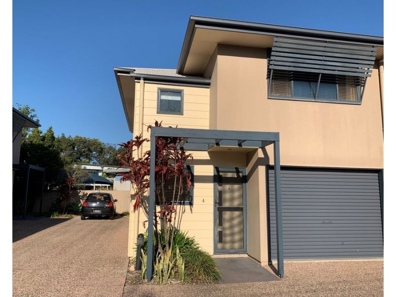 Unit 4 / 39 Dalton Drive, Maroochydore QLD 4558