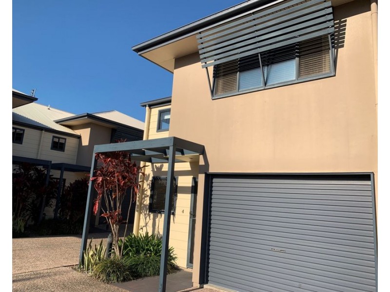 Unit 4 / 39 Dalton Drive, Maroochydore QLD 4558