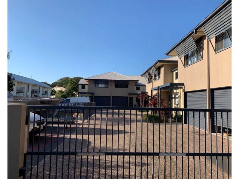 Unit 4 / 39 Dalton Drive, Maroochydore QLD 4558