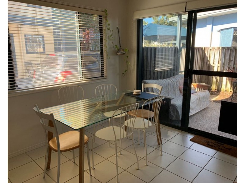 Unit 4 / 39 Dalton Drive, Maroochydore QLD 4558