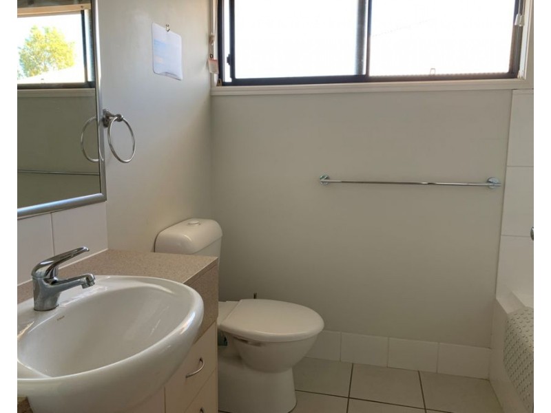 Unit 4 / 39 Dalton Drive, Maroochydore QLD 4558