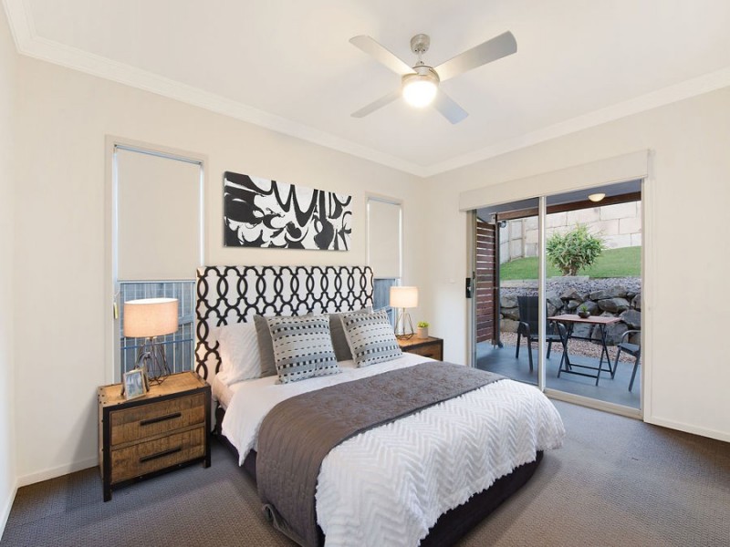 15 Tree View Cres, Little Mountain QLD 4551