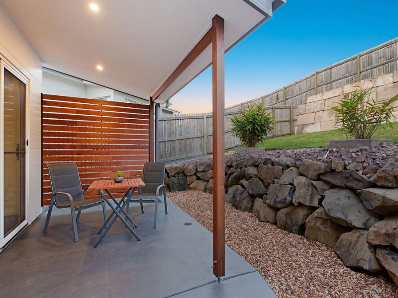 15 Tree View Cres, Little Mountain QLD 4551