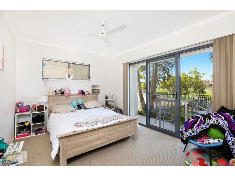 5 Tahiti St, Kawana Island QLD 4575