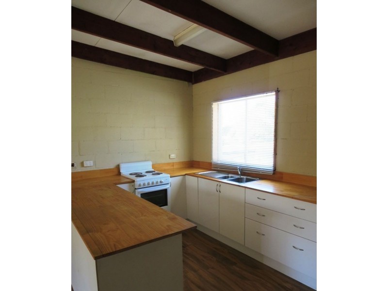 1/12 Incana Cres, Mooloolaba QLD 4557