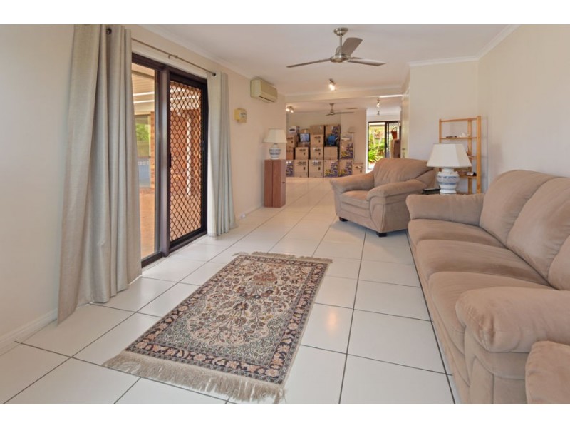 31/2 Longwood St, Minyama QLD 4575