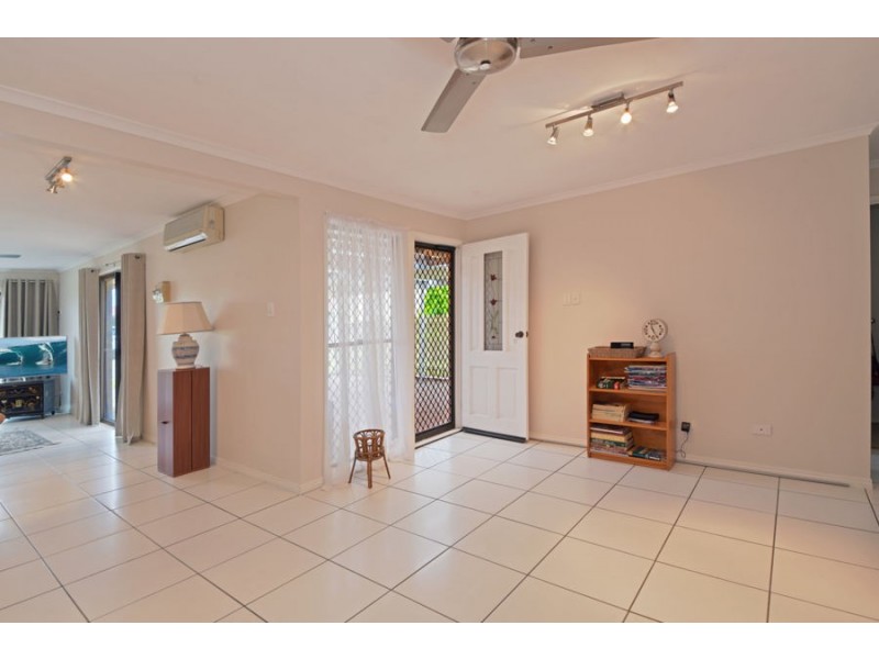 31/2 Longwood St, Minyama QLD 4575