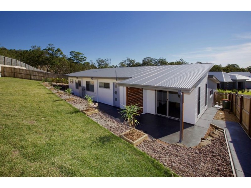 15 Tree View Cres, Little Mountain QLD 4551