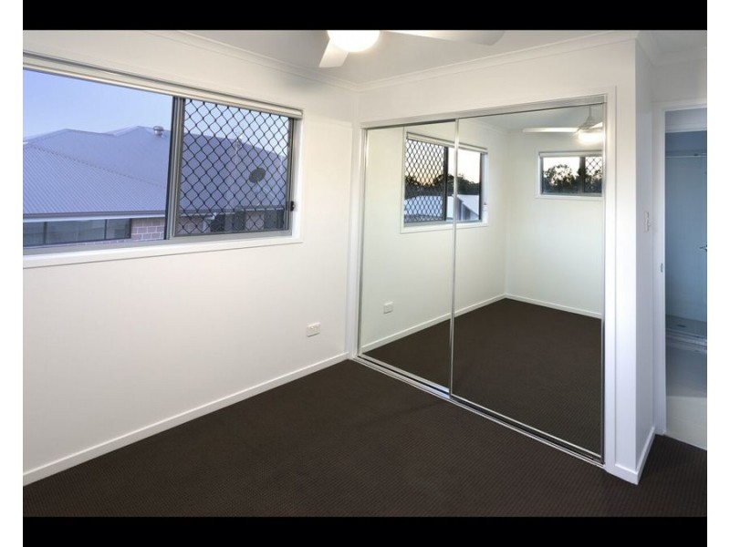 13A Tree View Crescent, Little Mountain QLD 4551