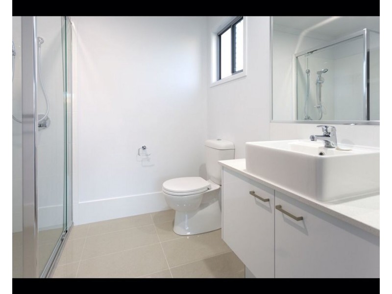 13A Tree View Crescent, Little Mountain QLD 4551