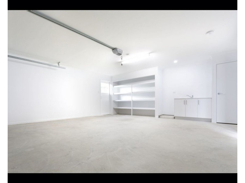 13A Tree View Crescent, Little Mountain QLD 4551