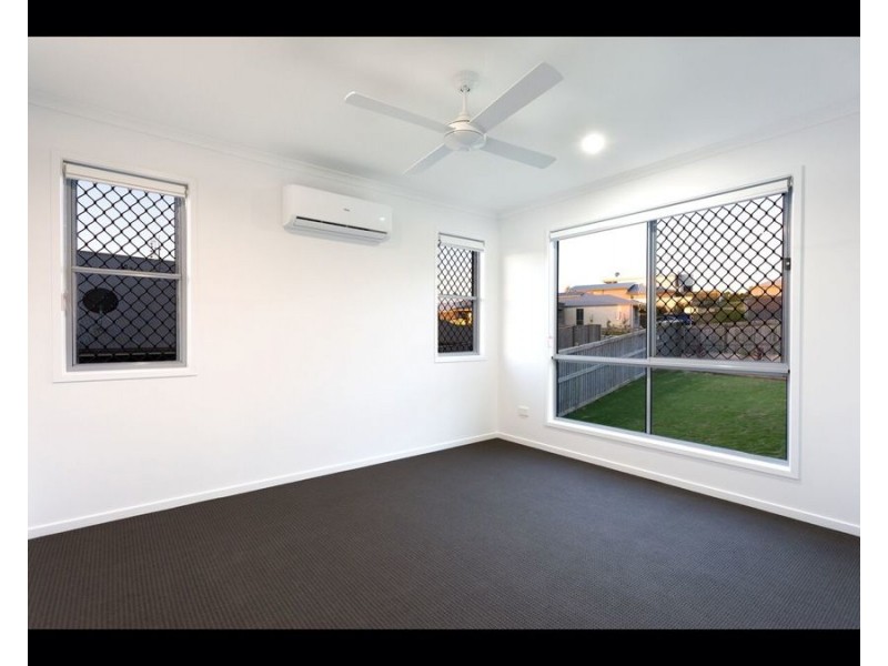 13A Tree View Crescent, Little Mountain QLD 4551