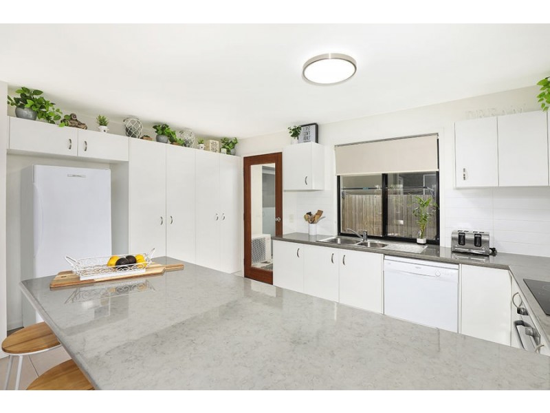 1/10 Lamatia Drv, Mountain Creek QLD 4557