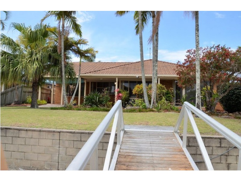 7 Coomaroo Crescent, Minyama QLD 4575