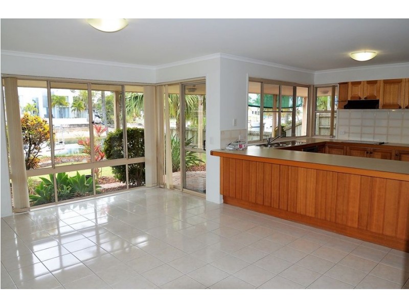 7 Coomaroo Crescent, Minyama QLD 4575