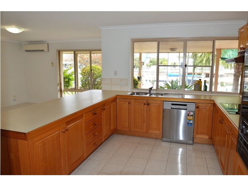 7 Coomaroo Crescent, Minyama QLD 4575