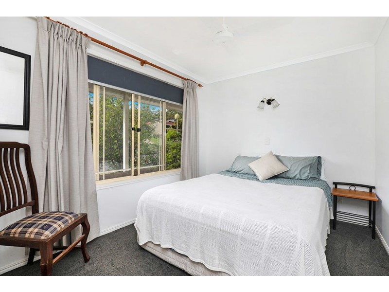 17 Moreton Bay Drive, Caloundra West QLD 4551