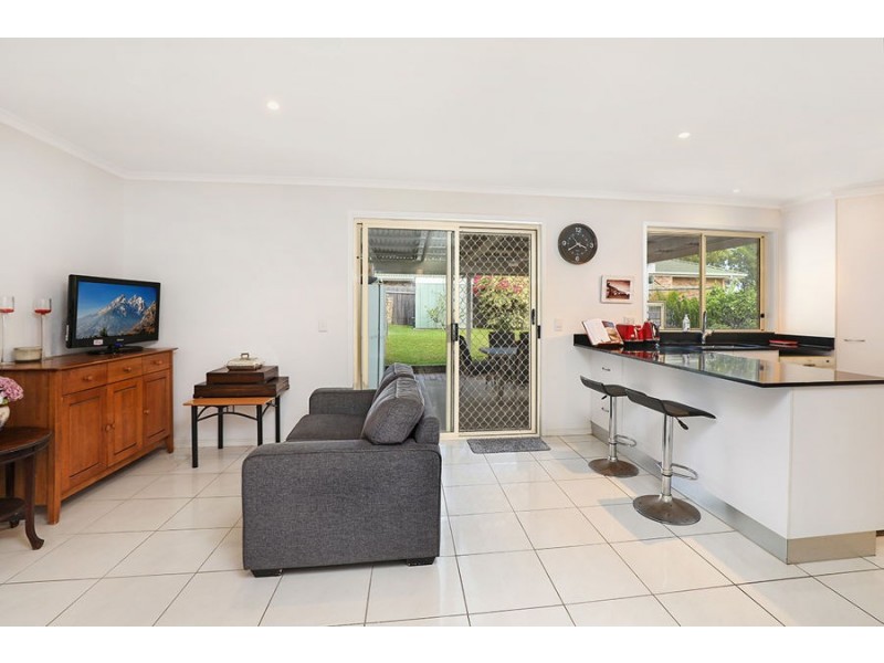 17 Moreton Bay Drive, Caloundra West QLD 4551